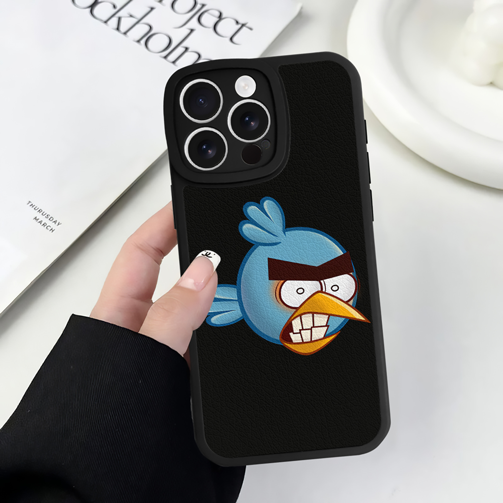 （画像用） Angry Birds アングリーバード 【iPhone 16シリーズ対応】シリコンスマホケース（レザー調） 材質：シリコン